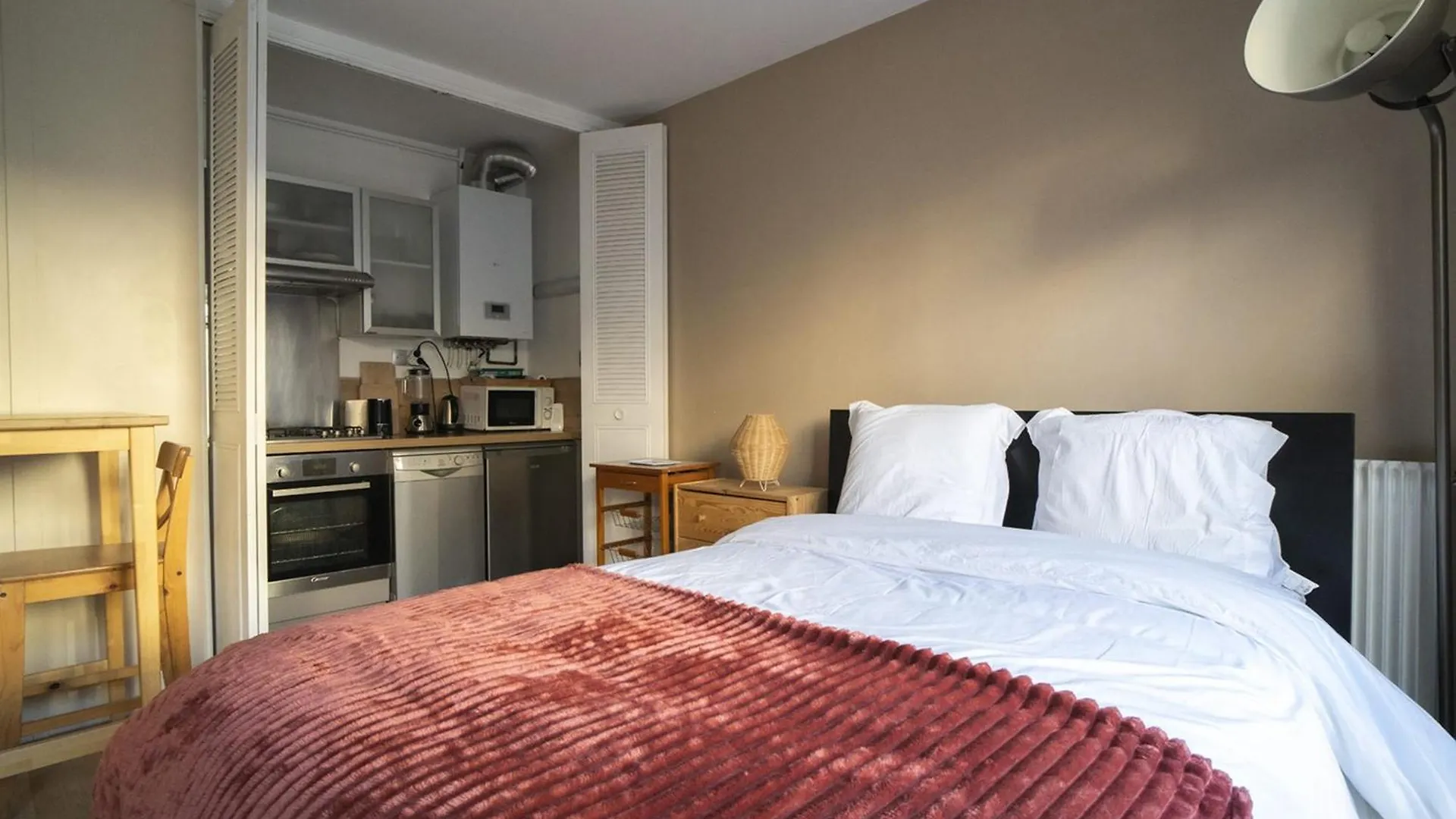 Apartmán Glamour Studio With Balcony In Paris 14Th Francie