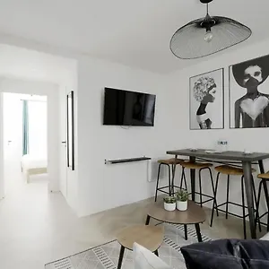 Enchanting Parisian Appartement